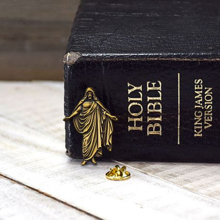 Antique Christus Statue 3D Cast Pin
