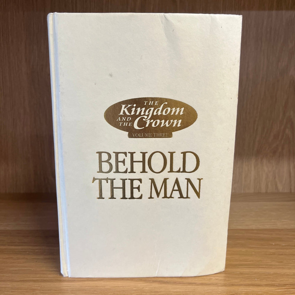 ***PRELOVED/SECOND HAND*** The Kingdom and the Crown. Vol.3 Behold the Man