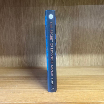 ***PRELOVED/SECOND HAND*** The Secret of Moonrise Manor by Stephanie Bearce