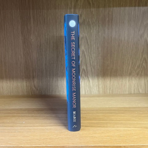 ***PRELOVED/SECOND HAND*** The Secret of Moonrise Manor by Stephanie Bearce