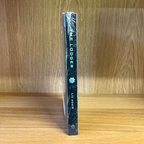 ***PRELOVED/SECOND HAND*** The Lodger. A Spider Latham mystery. by Liz Adair