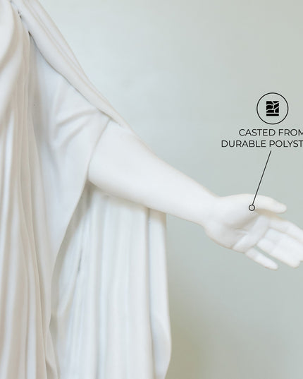 Christus Statues